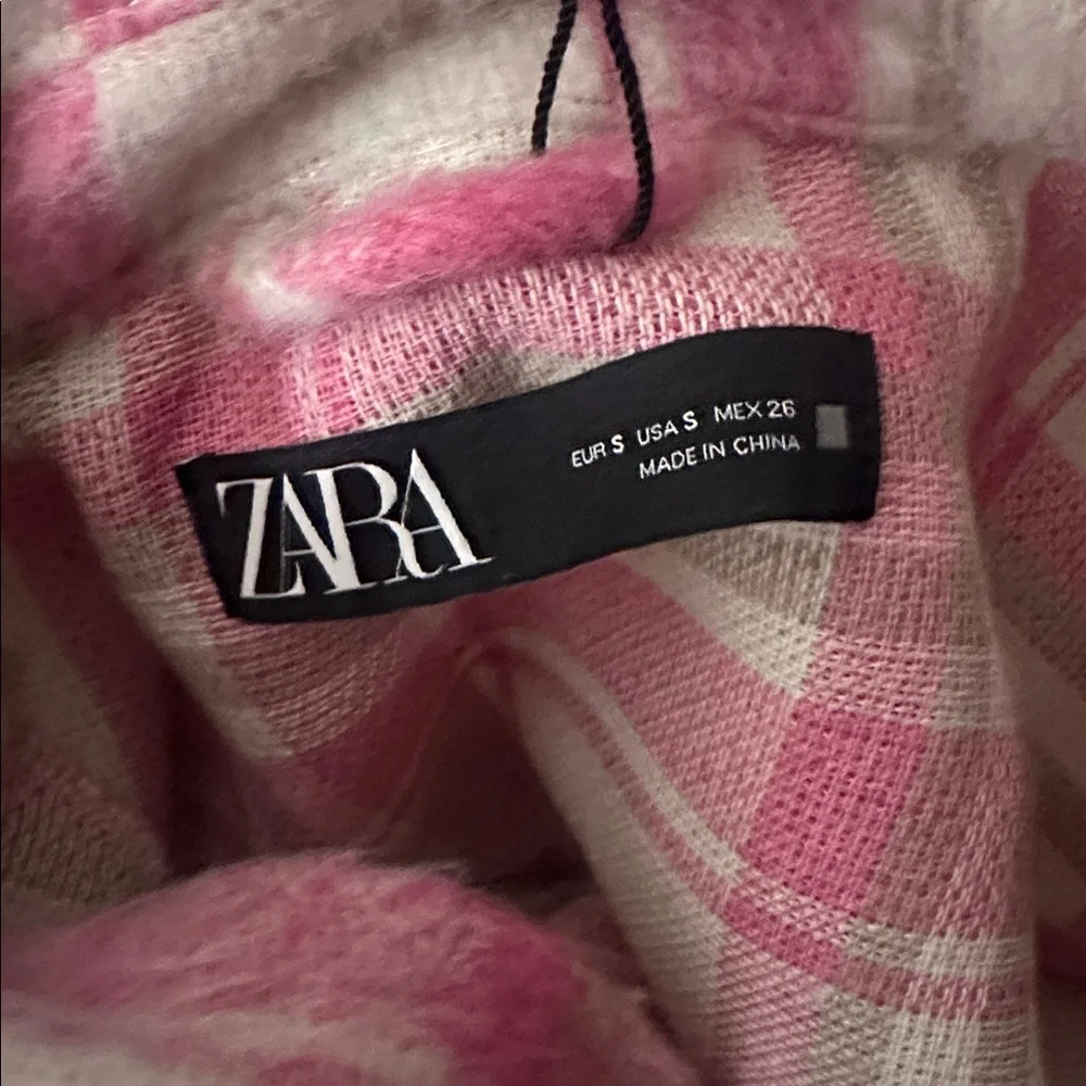 NWOT Zara Pink Cropped‎ Plaid Shacket Overshirt size small